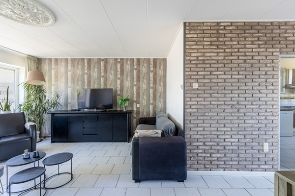 Foto - Te koop: Drive-in woning in Fijnaart!